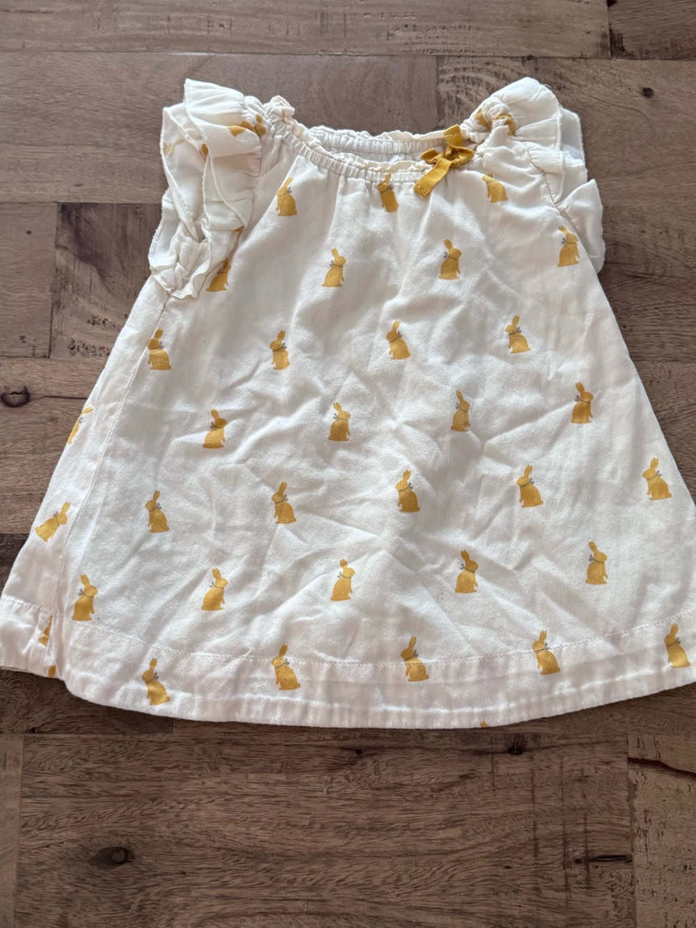GAP X Beatrix Potter White Baby Dress Yellow Bunny 6-12 months ruffle